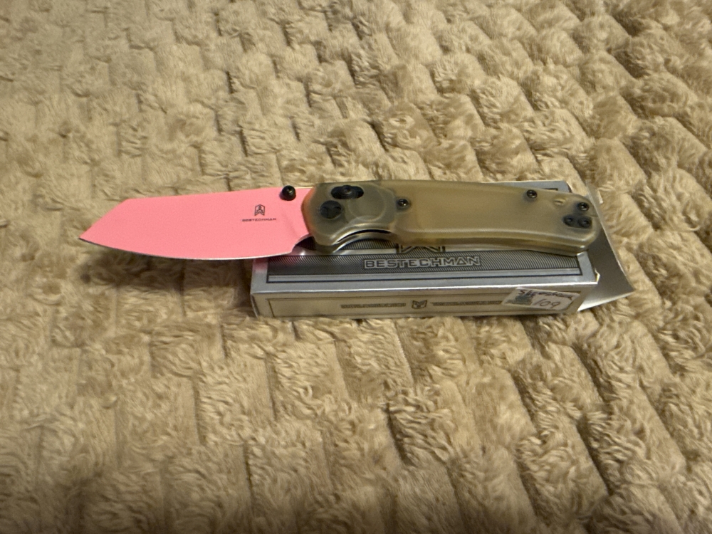 Bestechman cicada wing pink pvd blade 