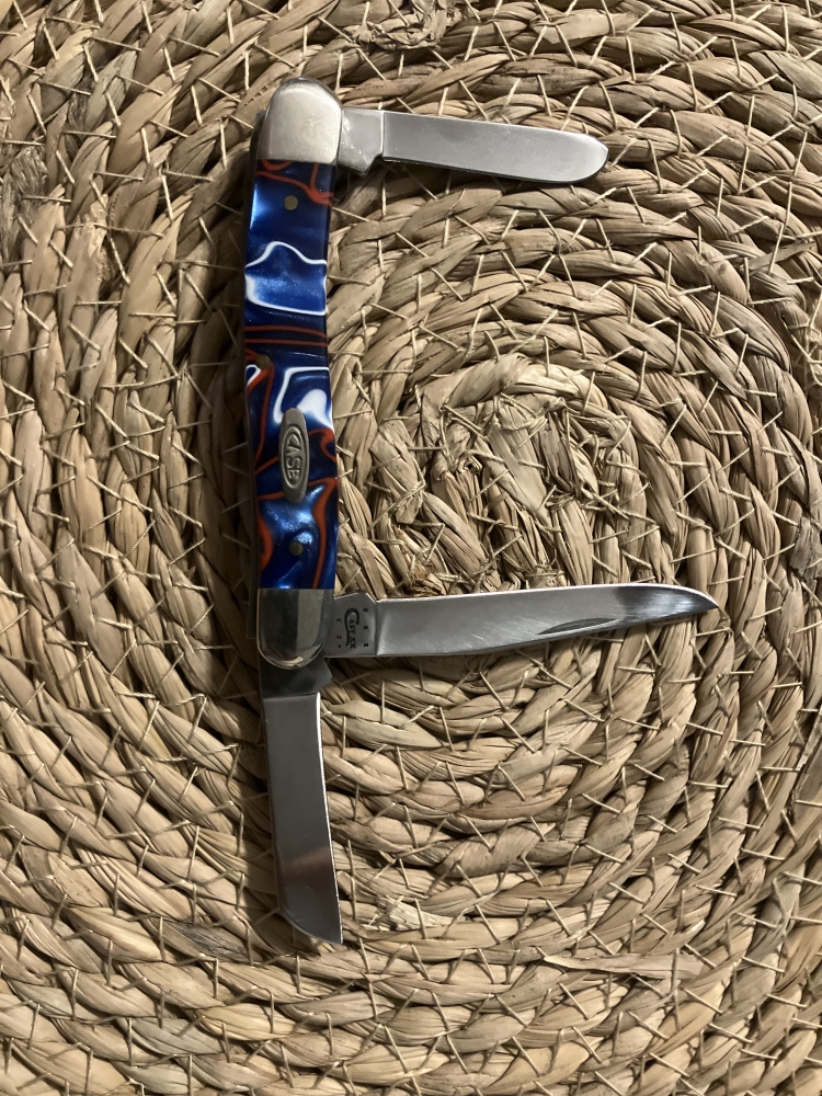 CASE KNIFE #8575 Trapper patriotic with kirinite handle NEVER USED ORIGINAL PACAKGING