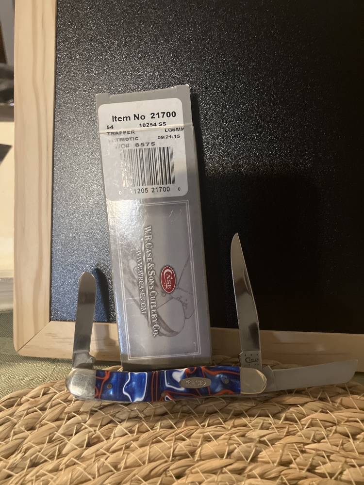 CASE KNIFE #8575 Trapper patriotic with kirinite handle NEVER USED ORIGINAL PACAKGING