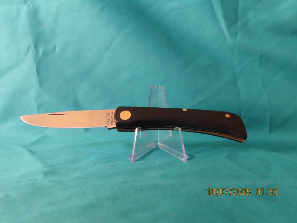 CASE #2137 - 1971 'SOD BUSTER' 9 DOT