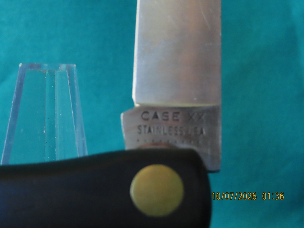 CASE #2137 - 1971 'SOD BUSTER' 9 DOT