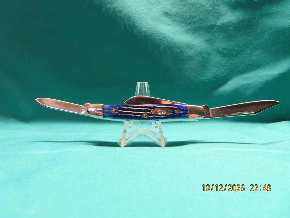 W.R. CASE & SONS CUTLERY Co. #6327 BLUE BONE MEDIUM STOCKMAN