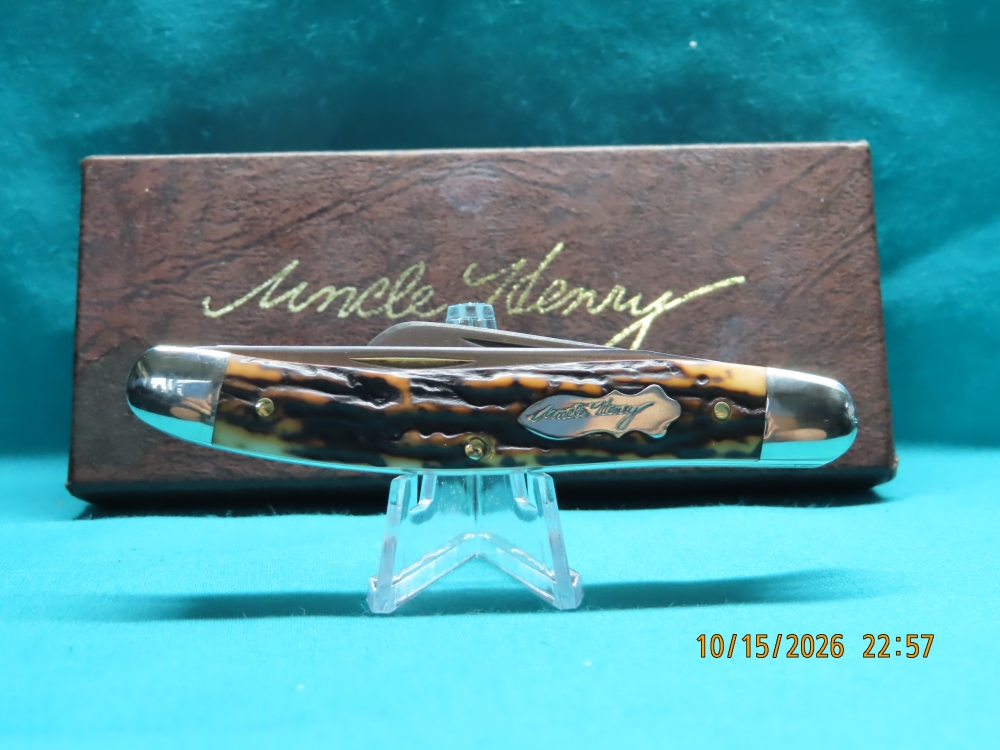 NIB!! SCHRADE/UNCLE HENRY 897UH POCKETKNIFE