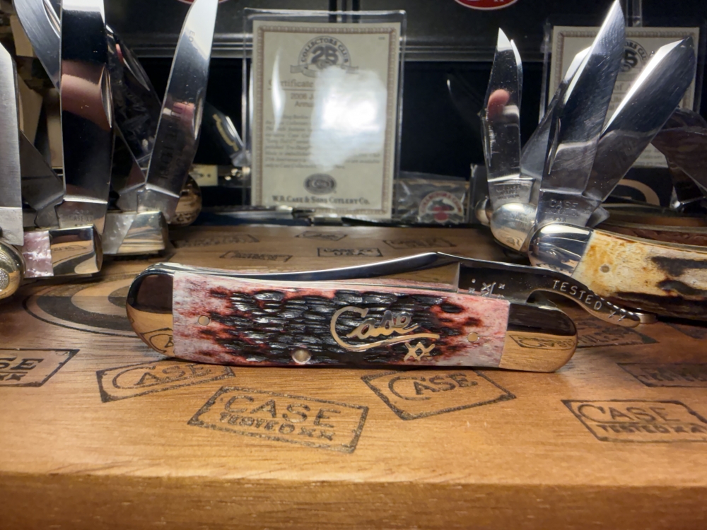 Case cranberry silver script russlock 