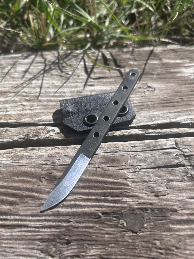 Mini scalpel neck knife