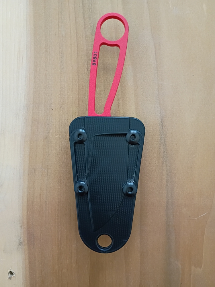 ESEE Izula in Blade HQ exclusive red powdercoat