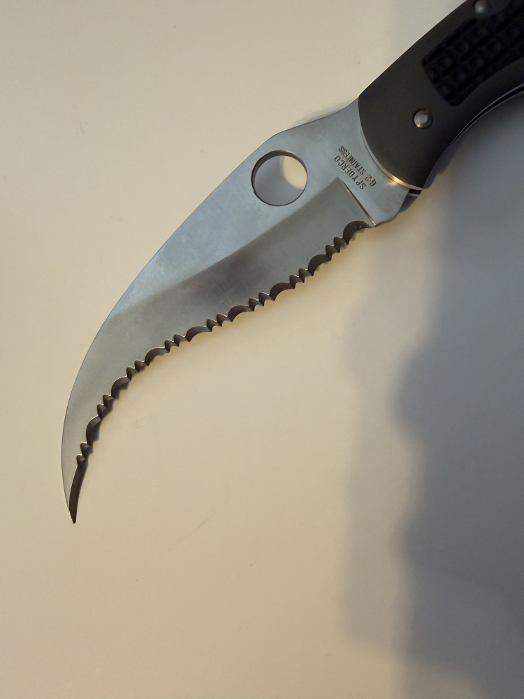 Vintage Spyderco Civilian C12TUFS 1st Gen Seki Japan  Rare 1st Generation Spyderco Civilian folder, circa 1992-1994, made in Seki-City, Japan. Discontinued Tufram-coated aluminum