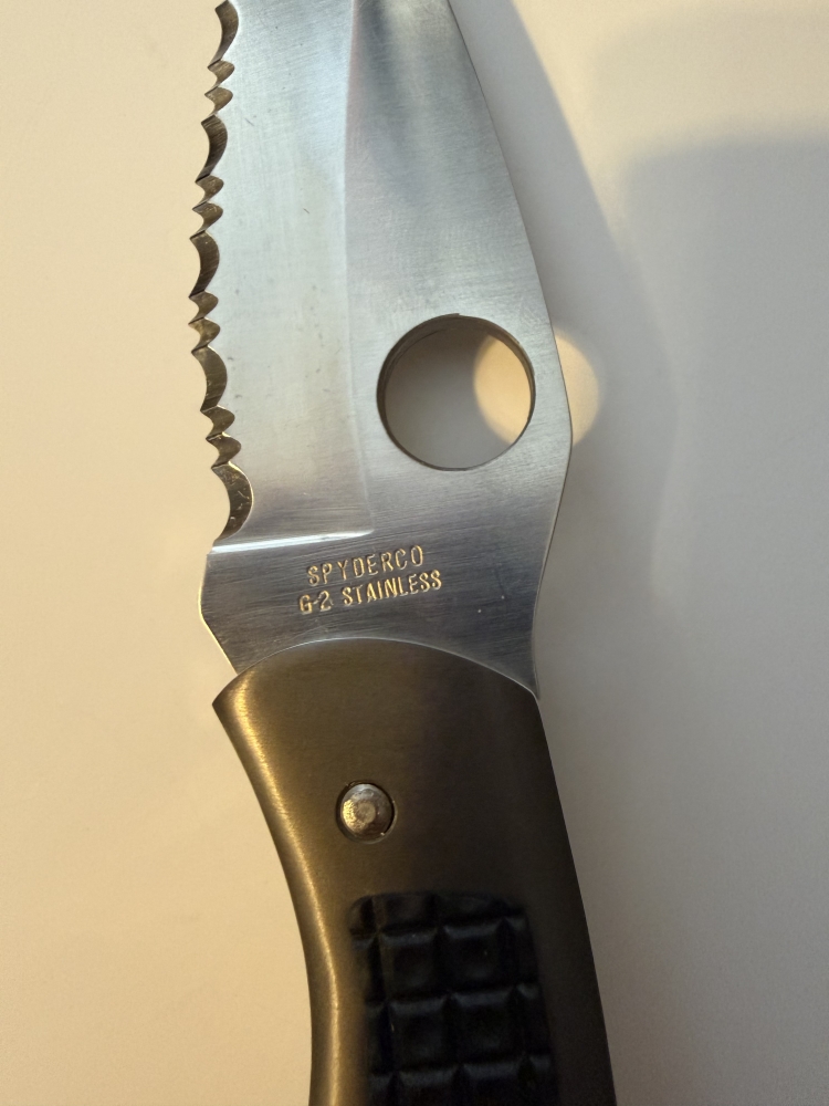 Vintage Spyderco Civilian C12TUFS 1st Gen Seki Japan  Rare 1st Generation Spyderco Civilian folder, circa 1992-1994, made in Seki-City, Japan. Discontinued Tufram-coated aluminum