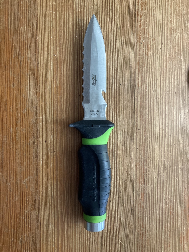 Underwater Kinetics 'Blue Tang' diver's knife – unused with sheath