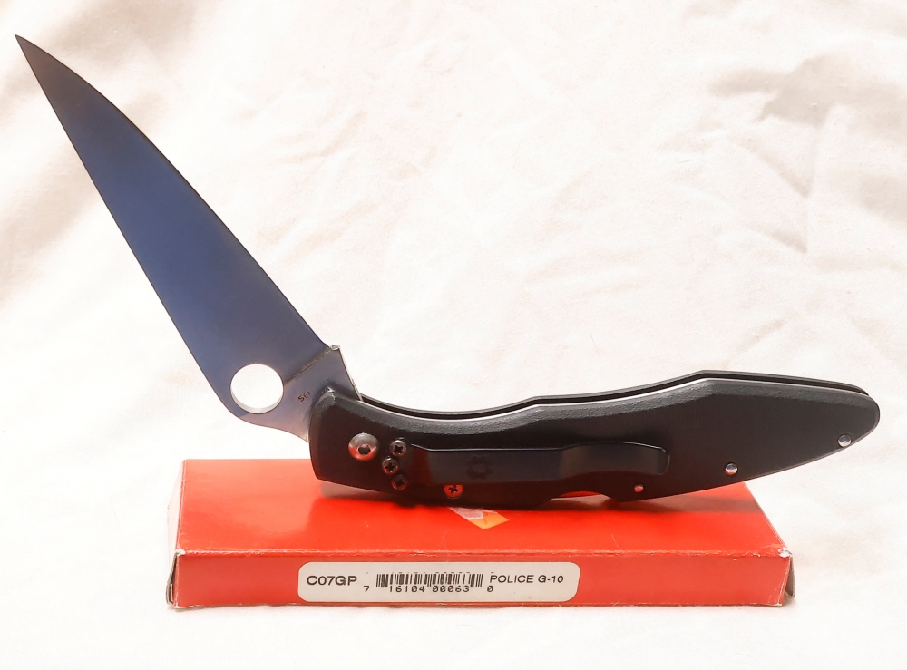 SPYDERCO POLICE C07GP- VERY COLLECTIBLE- VINTAGE SPYDERCO-HARD TO FIND