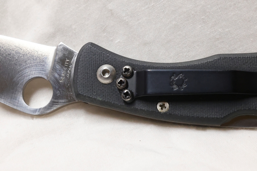 SPYDERCO POLICE C07GP- VERY COLLECTIBLE- VINTAGE SPYDERCO-HARD TO FIND