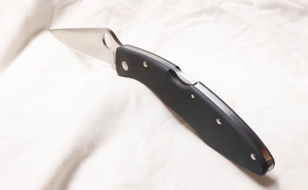 SPYDERCO POLICE C07GP- VERY COLLECTIBLE- VINTAGE SPYDERCO-HARD TO FIND