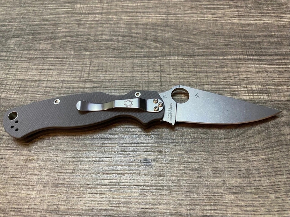 Spyderco Paramilitary 2 Folding Knife, Maxamet Steel Blade, G10 Handle C81GPDGY2