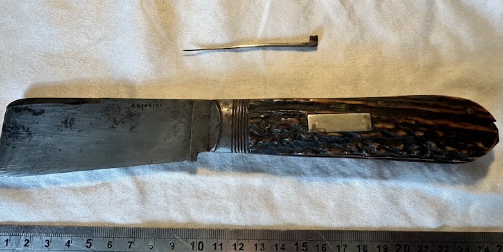 Cotton Sampling Folding Knife