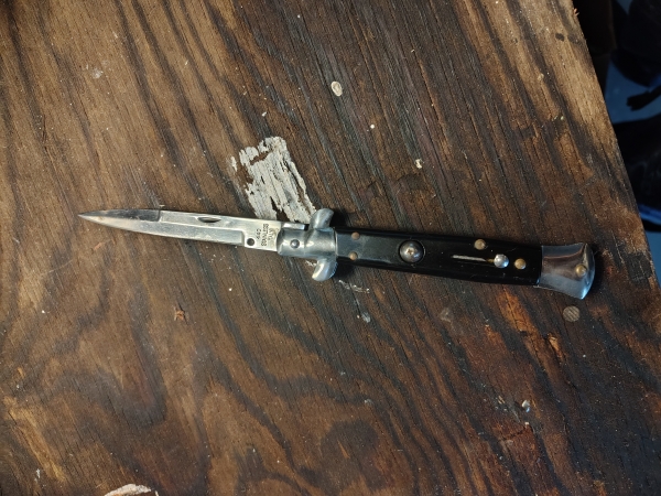 Old  stilletto