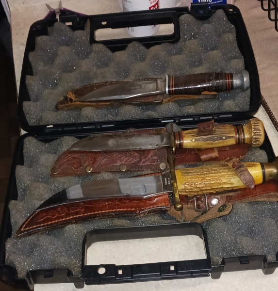 many knives