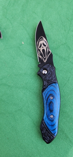 Custom Ghostface pocket knive 