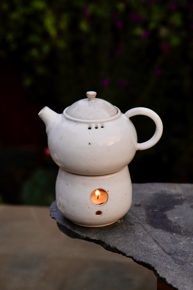 Teapot and Warmer Set 