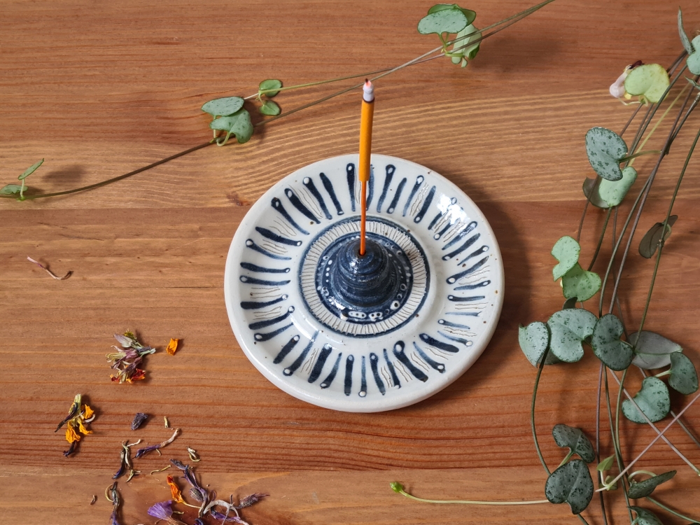 Handmade ceramic incense holder | Hand painted