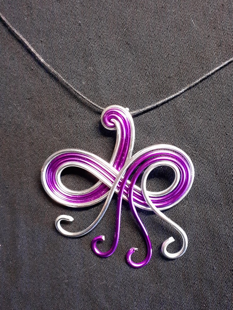 collier infini en aluminium