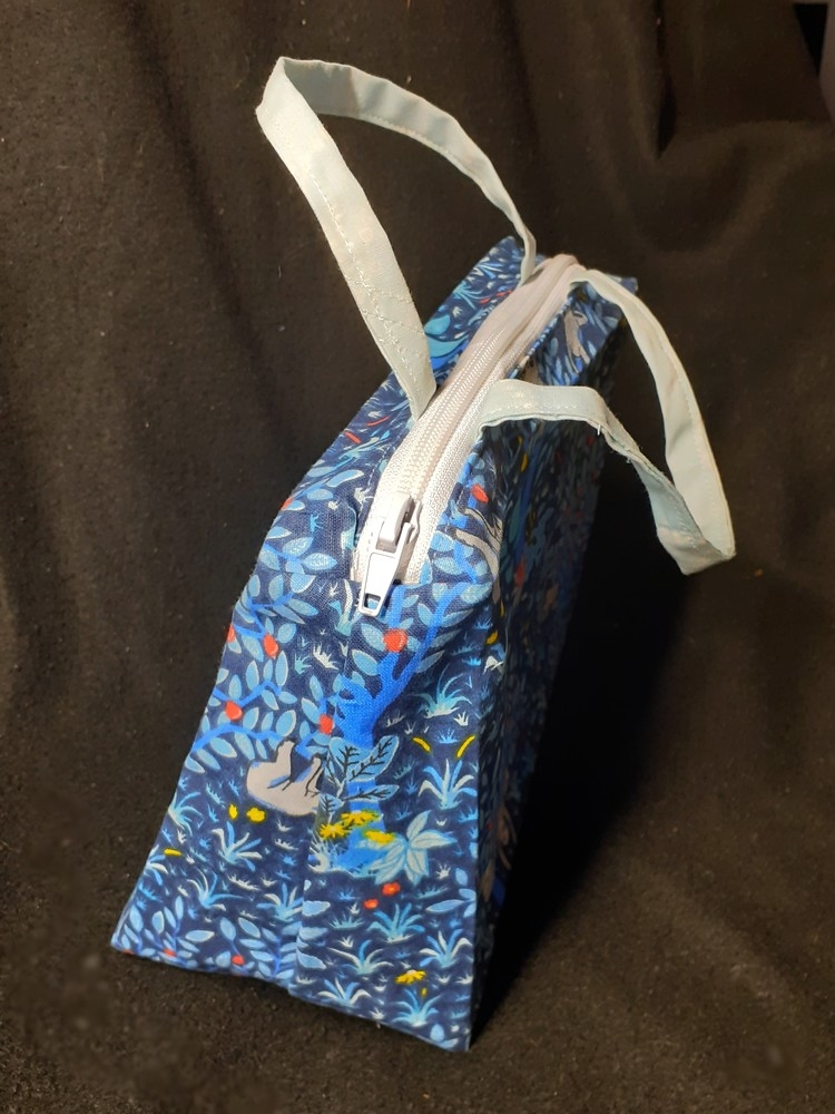 Sac pyramide bleu pour enfant