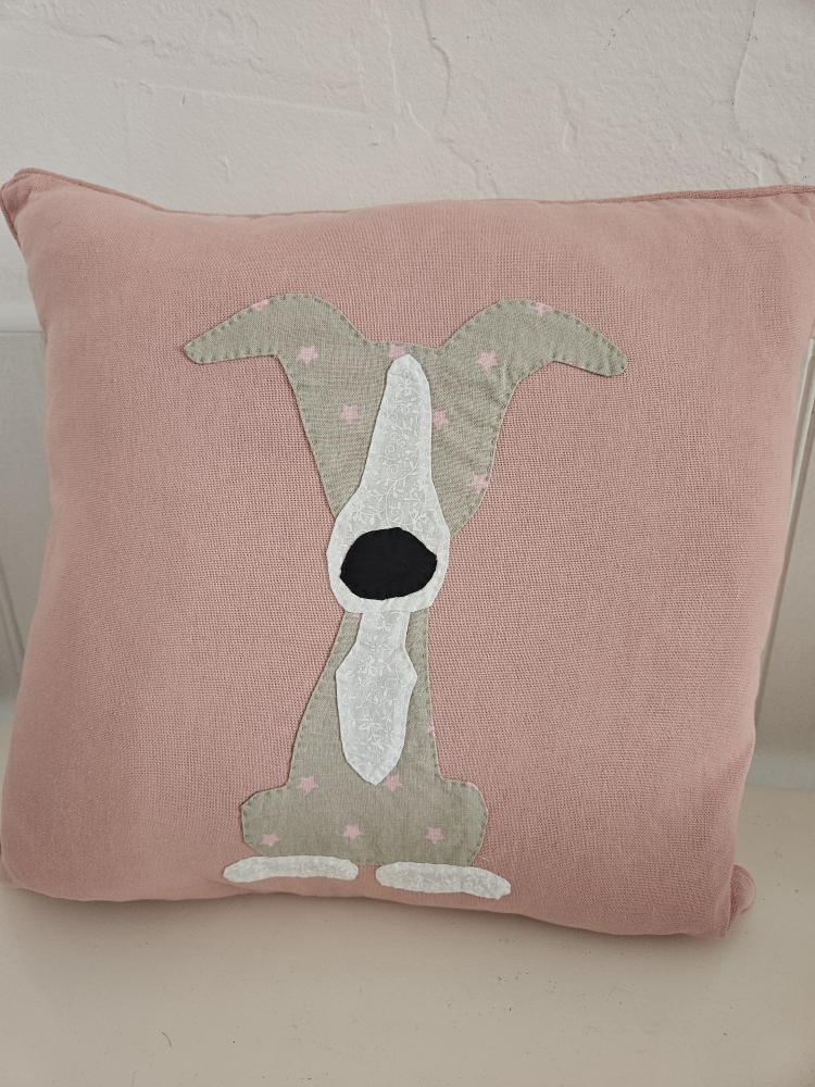 Coussin avec lévrier whippet