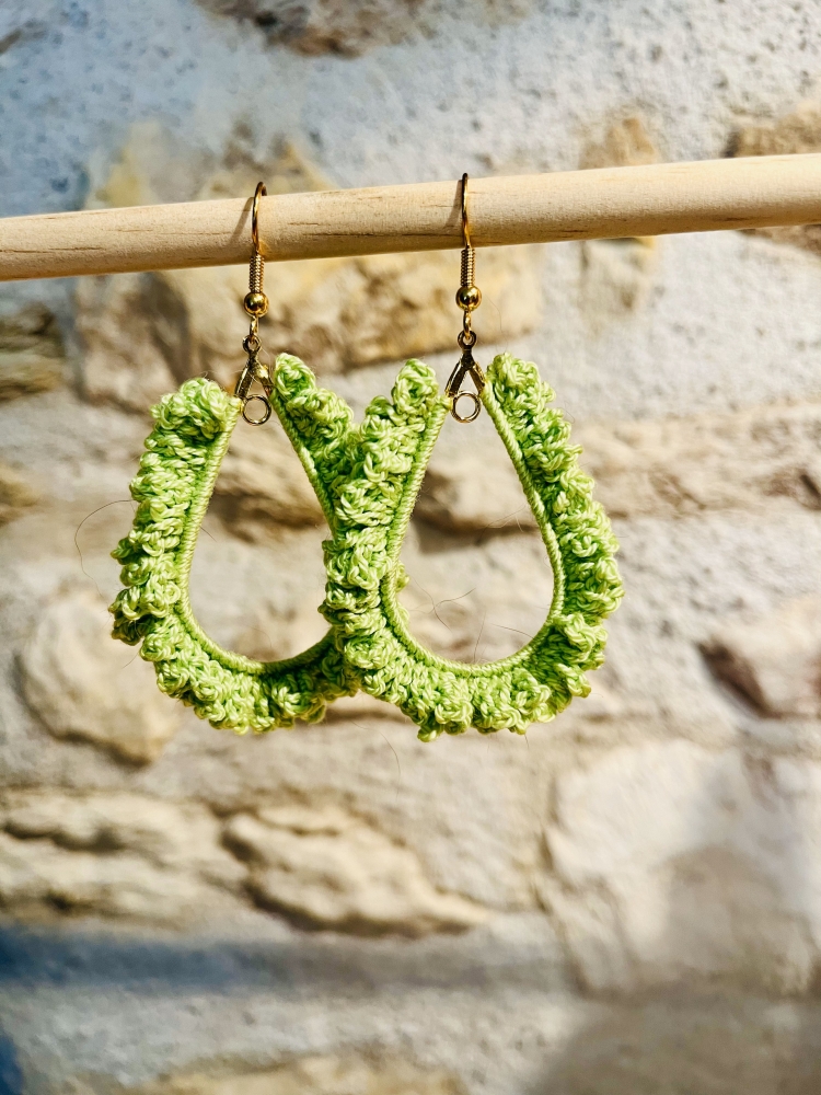 Boucles Froufrou dorées