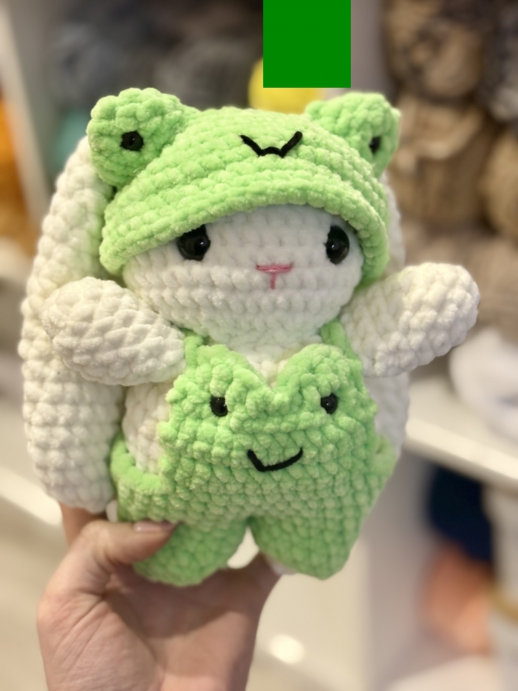 Lapin grenouille au crochet