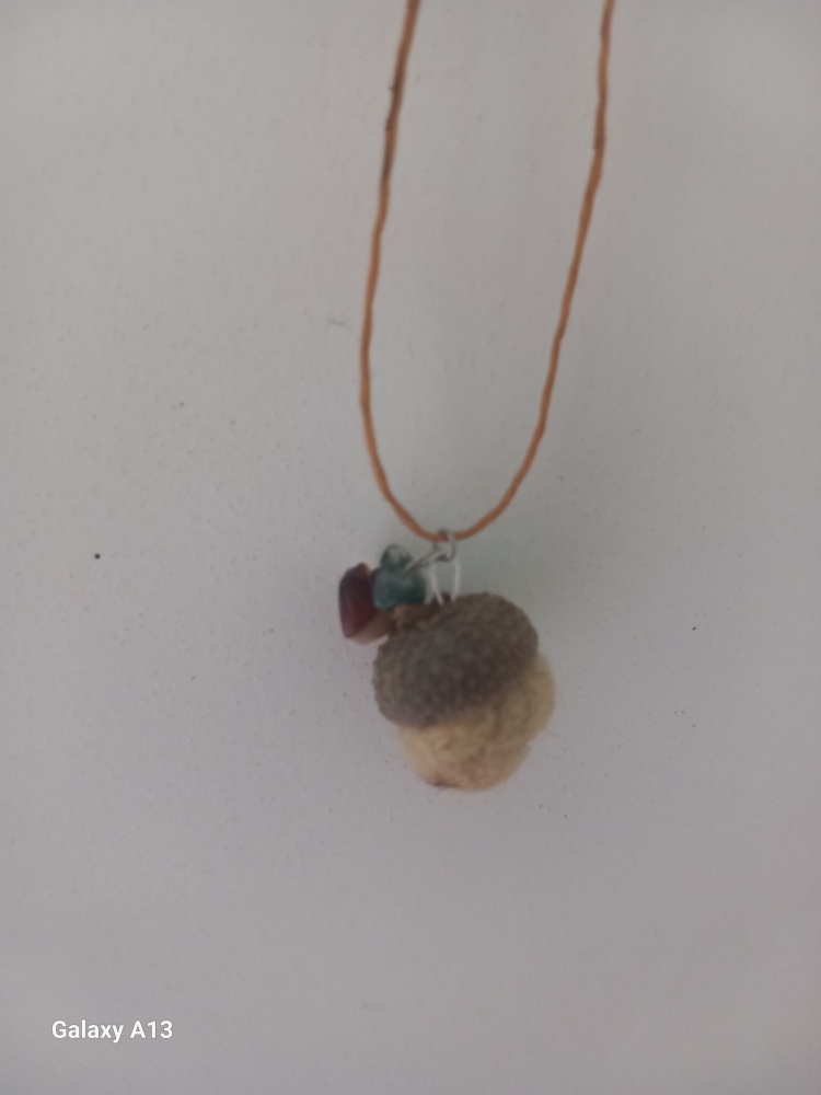 Collier nature feutré 
