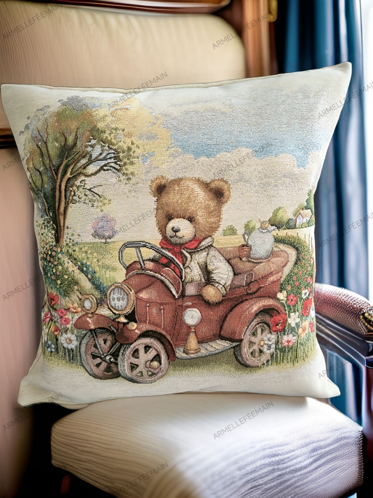 Housse de coussin ourson en voiture 