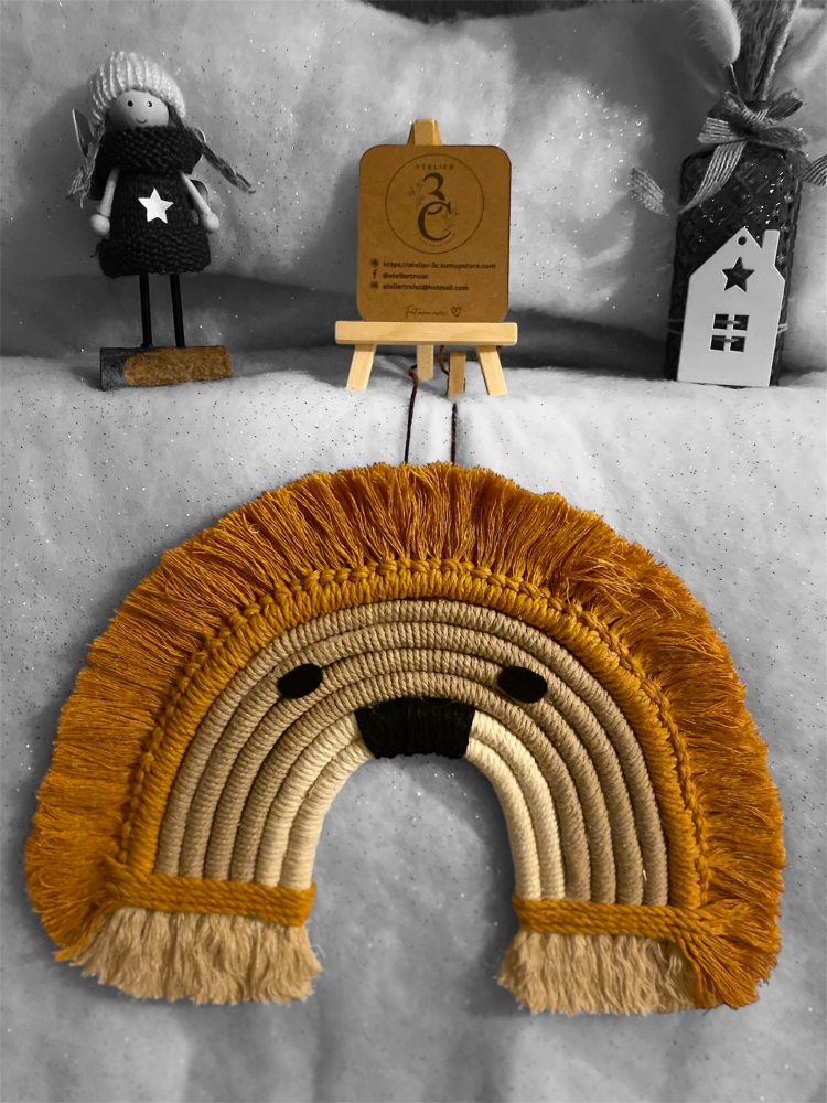 Tête de Lion en Macramé – Majesté et Charme Bohème
