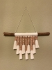 Suspension Murale en Macramé – Harmonie Bohème en Beige et Terracotta