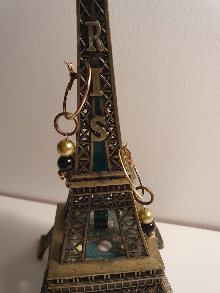 Boucle d'oreille en perles