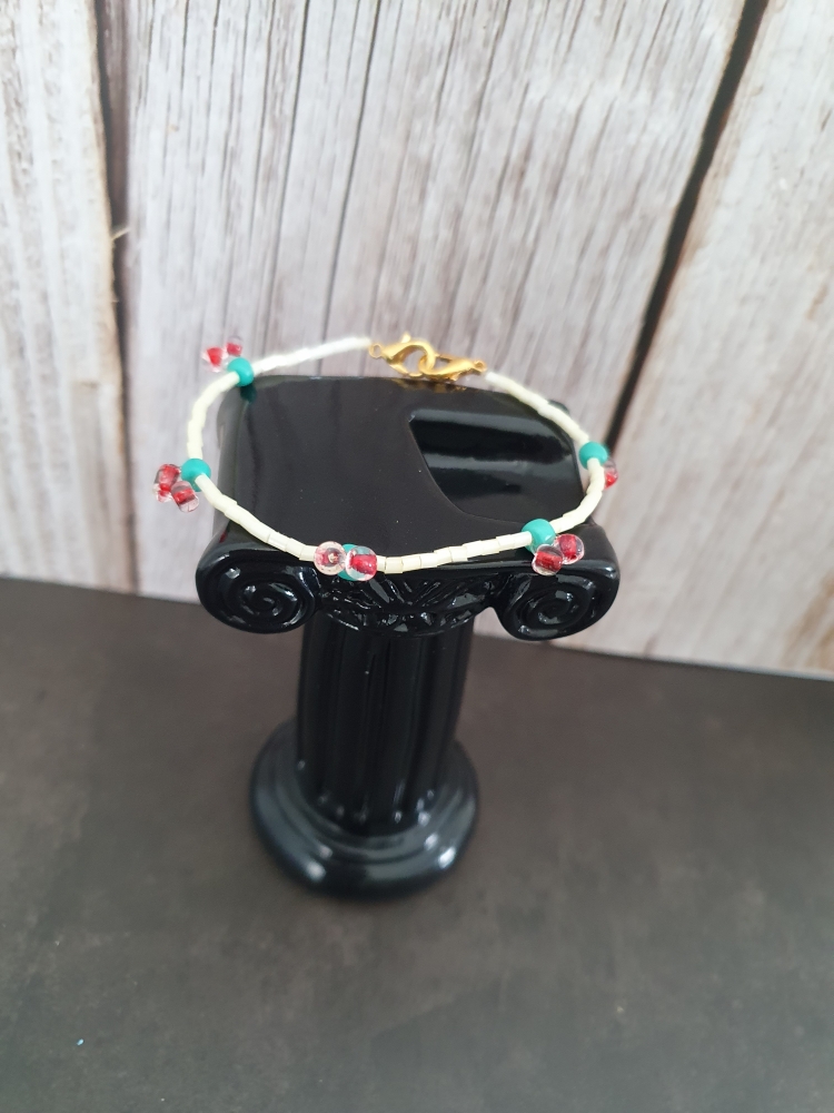 Bracelet en perles tendance cerises