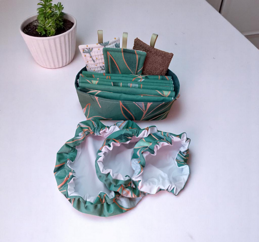 Kit cuisine zéro déchet, panière, 6 essuie-tout, 3 charlottes et 3 éponges modèle feuilles vertes et dorées