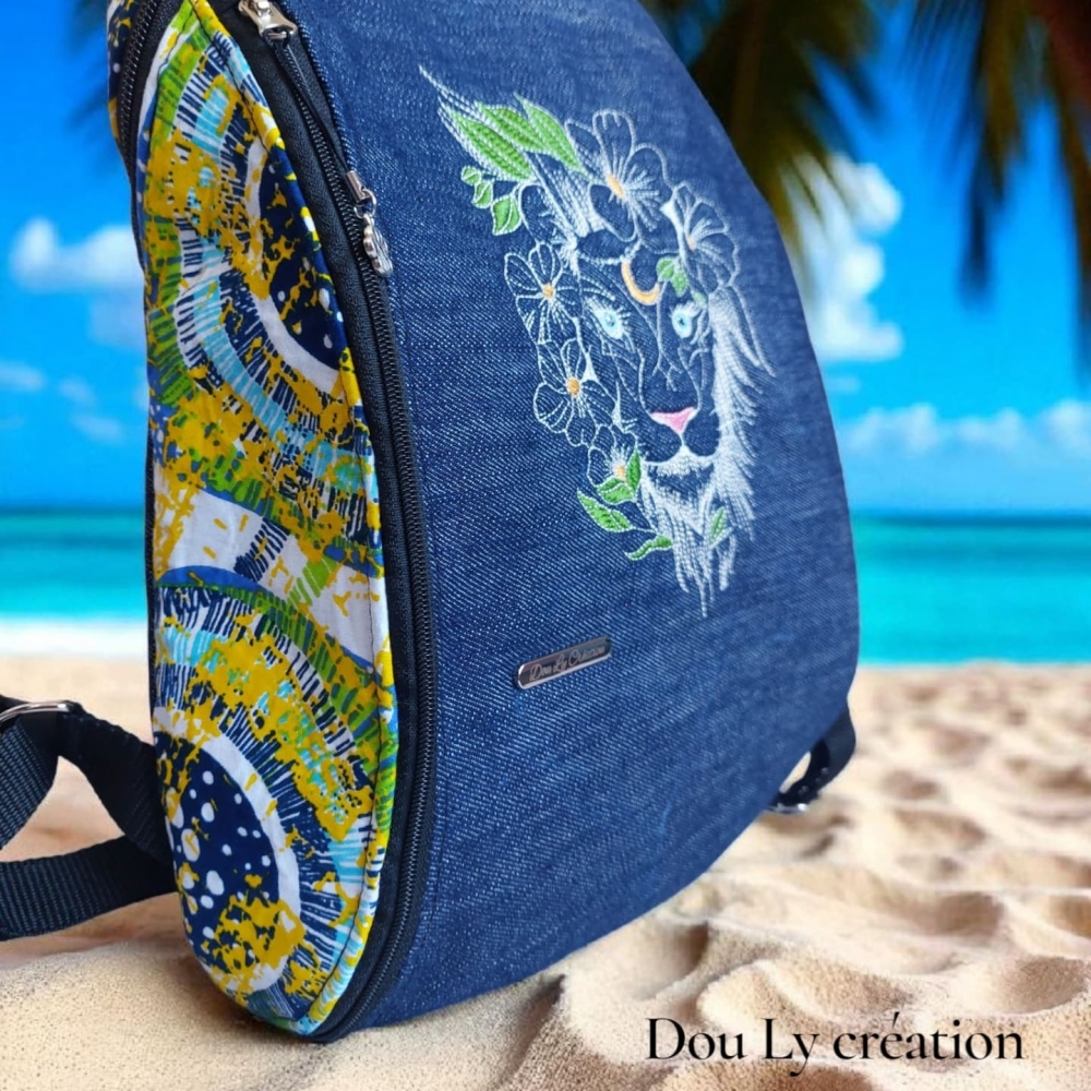 Sac à dos broderie lion