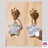 Boucles d'oreilles fleur de nacre et or
