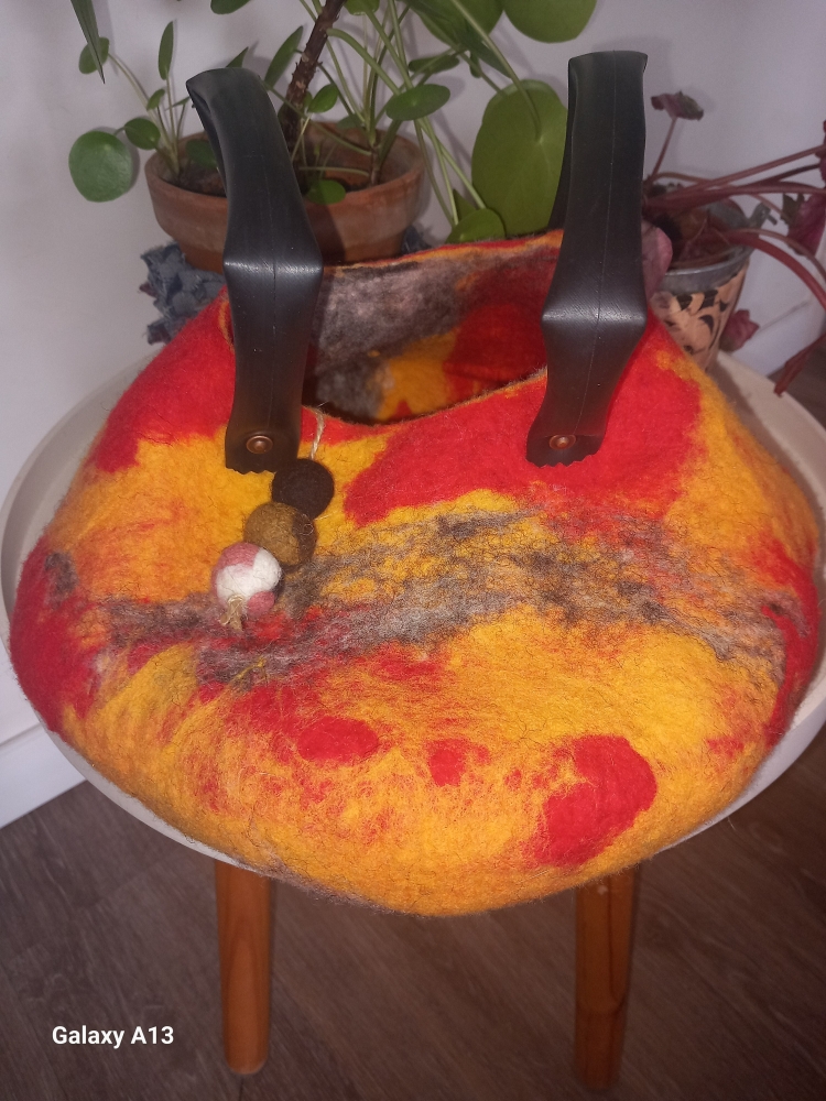Panière feutrée et chambre à air recyclée ♻️ 