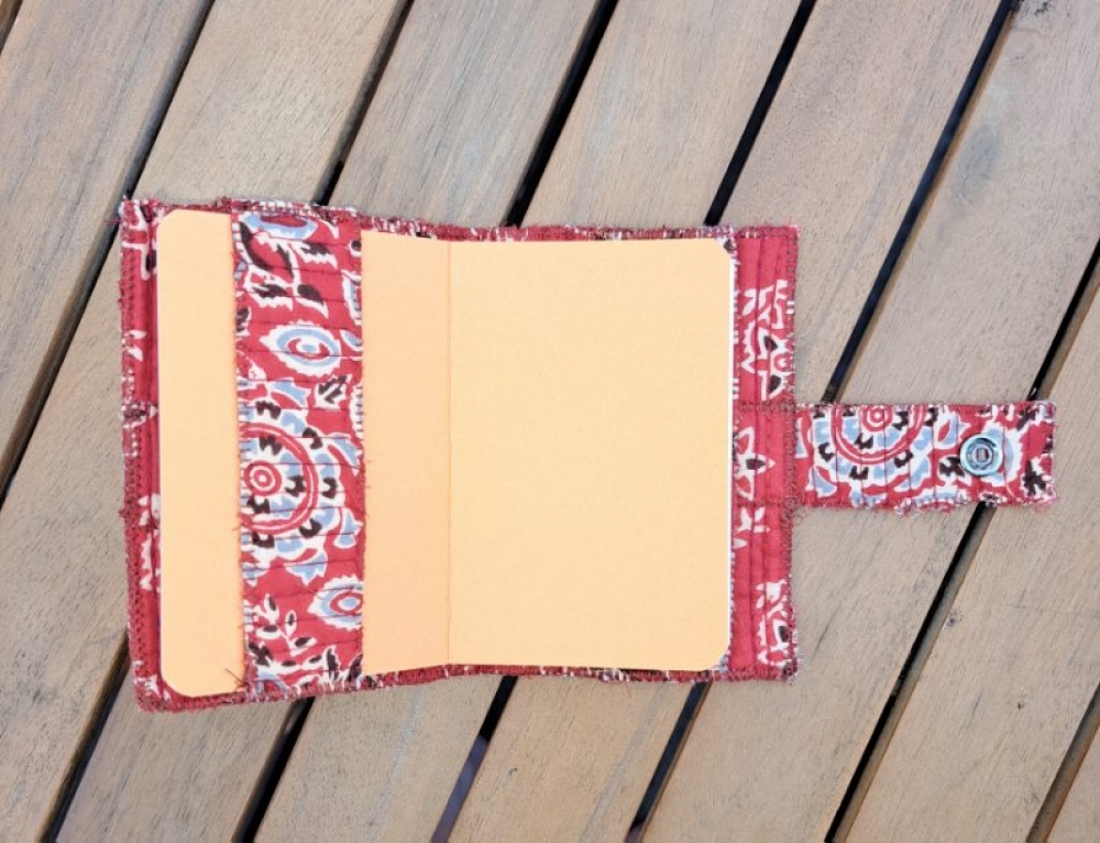 Étui et mini carnet de note ligné