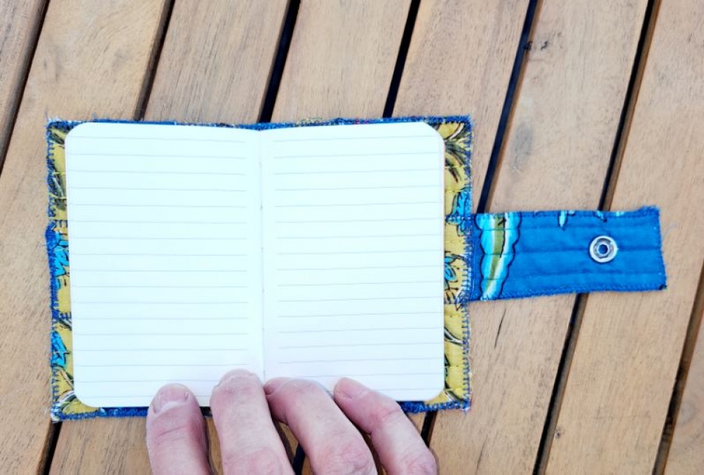 Étui et mini carnet de note ligné