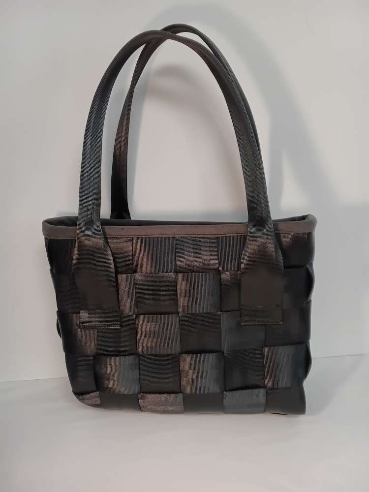 Sac à main en ceintures de sécurité
