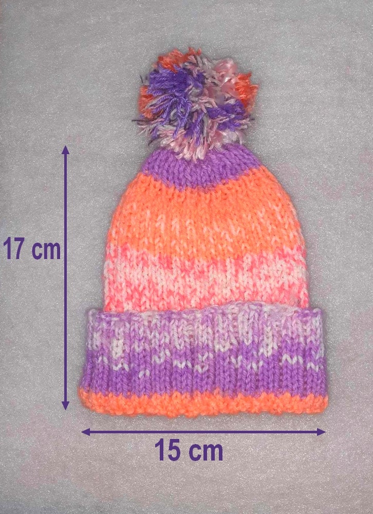 Bonnet pour enfant avec un pompon 