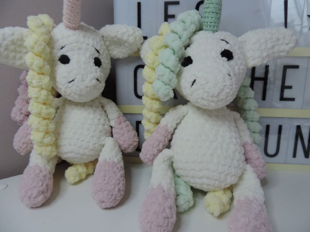 Doudou licorne au crochet