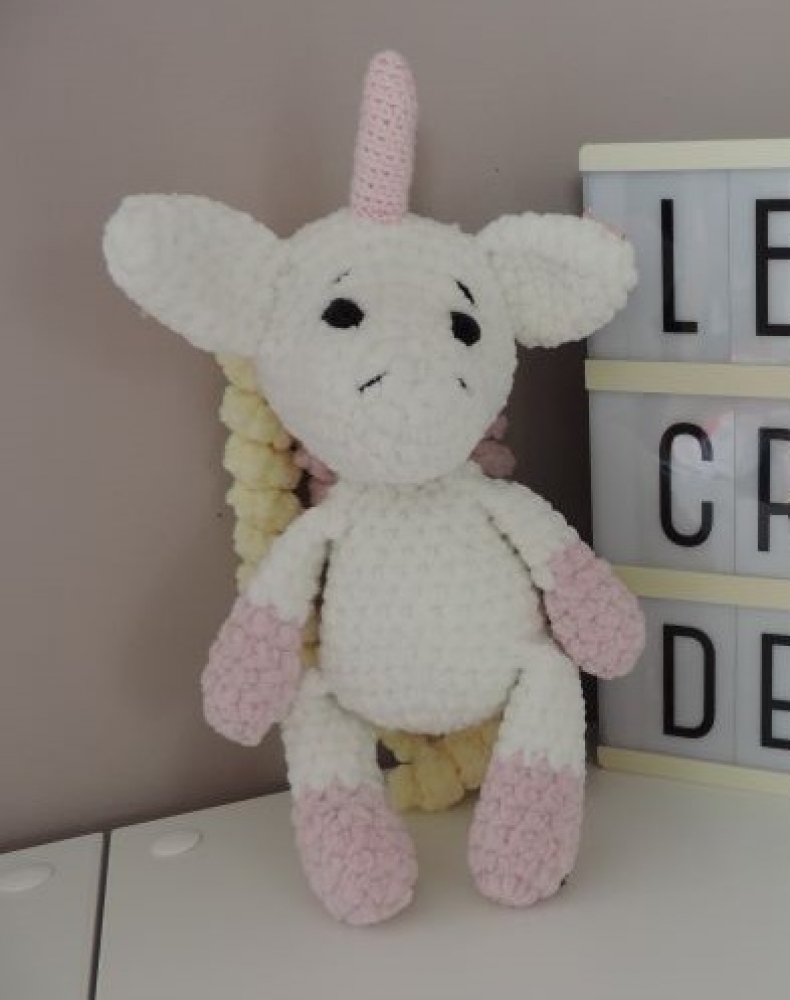 Doudou licorne au crochet