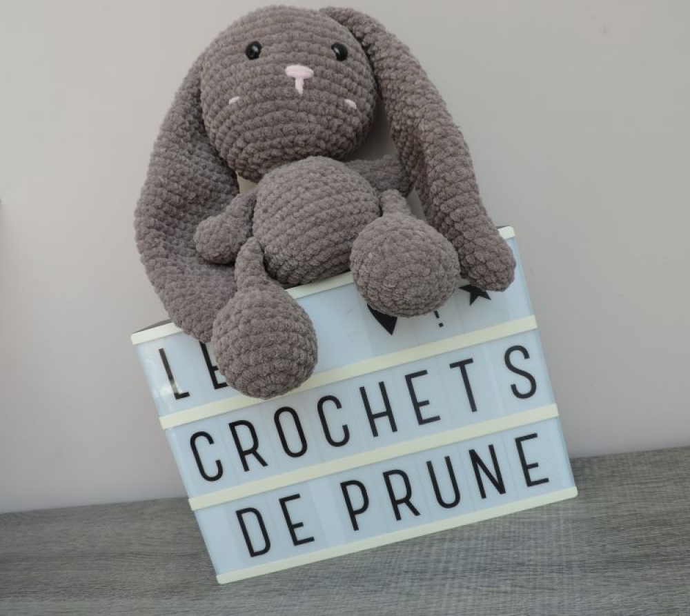 Doudou lapin au crochet