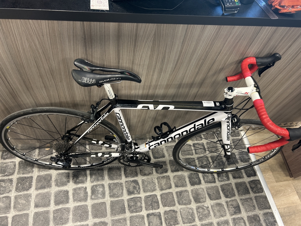 CANNONDALE SUPER SIX EVO Taille S vélo course carbone route