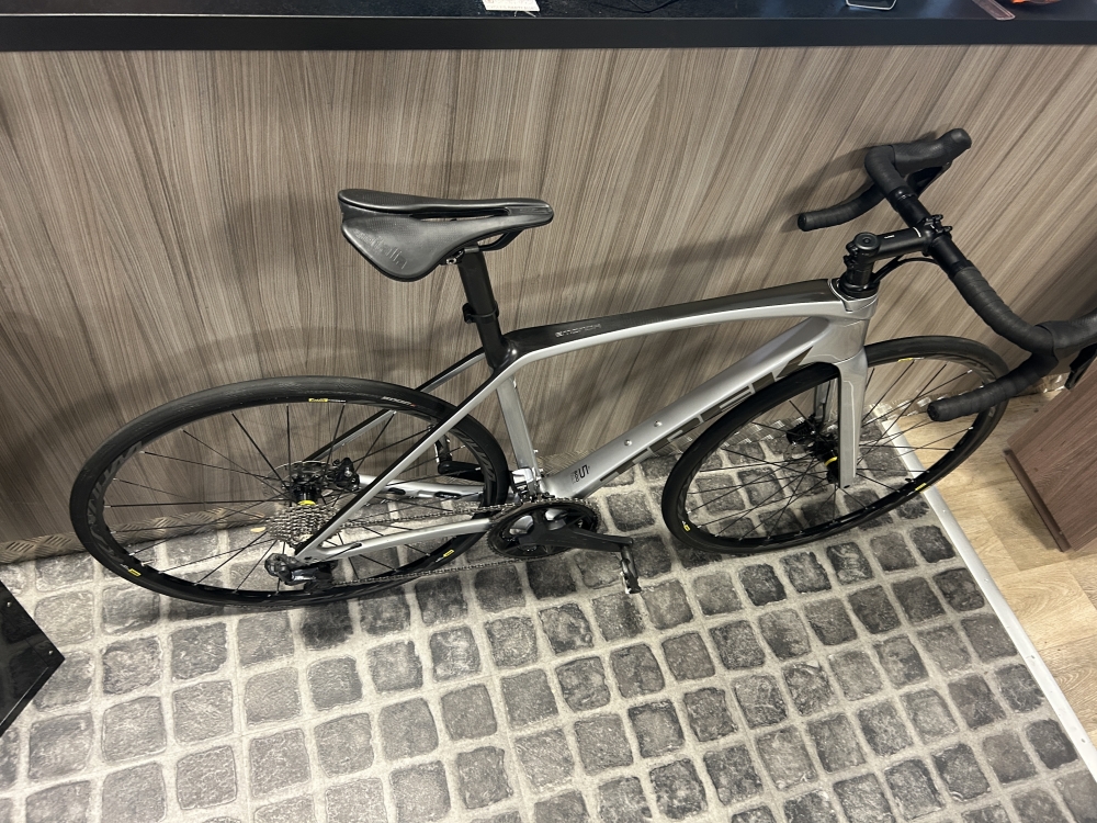 TREK EMONDA SL5 DISC Taille 54 vélo de course carbone route