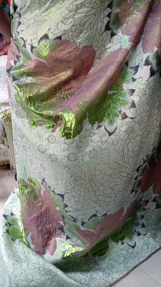 Exquisite brocade fabric (5 yards)