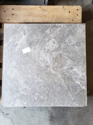 Carreaux gris nervurés