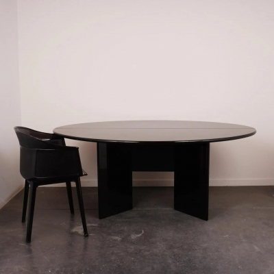 Table/console Antella laquée noire, conçue par Kazuhide Takahama pour Simon by Cassina.